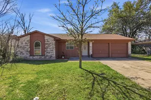 3228 Hummingbird Ln, Denton, TX 76209 - Photo 1