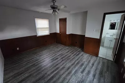 515 Jordan Lane, Arlington, TX 76012 - Photo 2