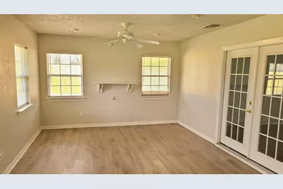 7519 Ravenswood Road, Granbury, TX 76049 - Photo 8