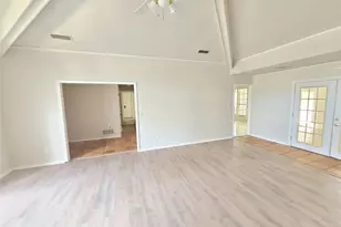 7519 Ravenswood Rd, Granbury, TX 76049 - Photo 6