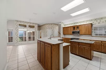 7005 Brierhill Court, Fort Worth, TX 76132 - Photo 10