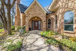 3917 Laurel Ln, Bedford, TX 76021 - Photo 1