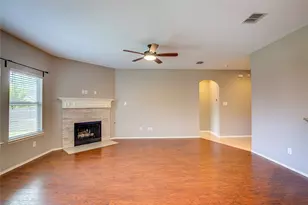 15628 Landing Creek Ln, Fort Worth, TX 76262 - Photo 10