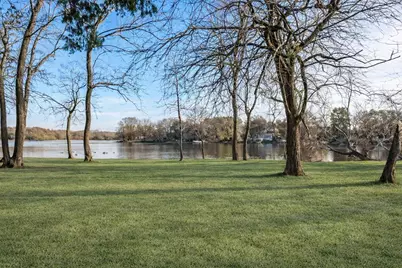 466 W Shore Drive, Wills Point, TX 75169 - Photo 2