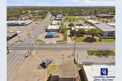 1500 W W Henderson Street, Cleburne, TX 76033 - Photo 32