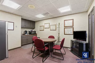 1500 W W Henderson Street, Cleburne, TX 76033 - Photo 12