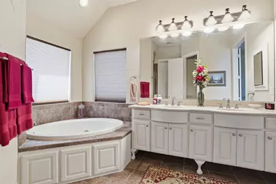 11079 Sarah Lane, Fort Worth, TX 76179 - Photo 18