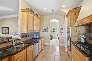 11079 Sarah Ln, Fort Worth, TX 76179 - Photo 10