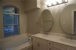 3809 Travis St, Dallas, TX 75204 - Photo 8