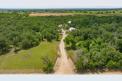 1375 County Road 253, Stephenville, TX 76401 - Photo 2