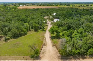 1375 Co Rd 253, Stephenville, TX 76401 - Photo 2