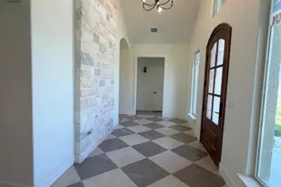 129 Heritage Springs Dr, Weatherford, TX 76087 - Photo 4