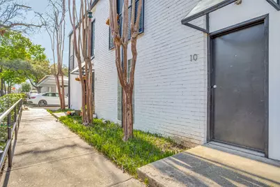 4242 Buena Vista Street #10, Dallas, TX 75205 - Photo 2