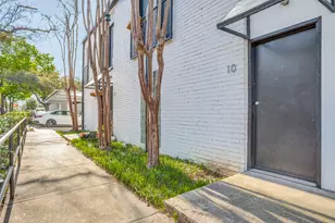 4242 Buena Vista St, Dallas, TX 75205 - Photo 2