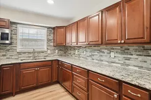 2509 Avenel Dr, Farmers Branch, TX 75234 - Photo 8