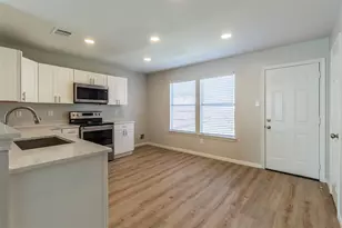 2808 Frontier Ln, McKinney, TX 75071 - Photo 6