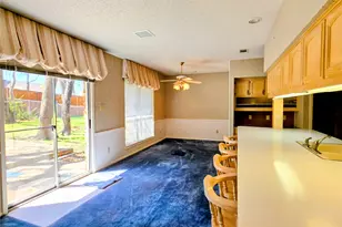 1020 Redbud Ct, Arlington, TX 76012 - Photo 10