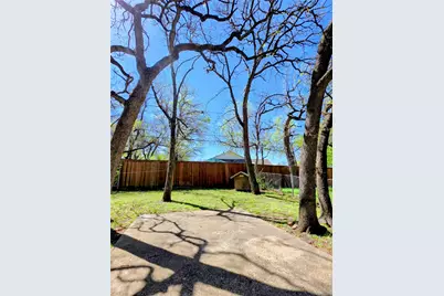 1020 Redbud Court, Arlington, TX 76012 - Photo 30