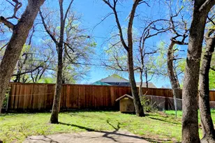 1020 Redbud Ct, Arlington, TX 76012 - Photo 30