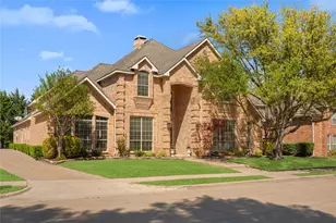 819 Hills Creek Dr, McKinney, TX 75072 - Photo 2