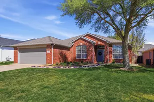 1635 Nightingale Ln, Corinth, TX 76210 - Photo 1