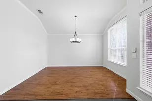 1635 Nightingale Ln, Corinth, TX 76210 - Photo 4