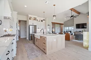 561 Royal Santana, Weatherford, TX 76087 - Photo 10