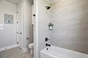 561 Royal Santana, Weatherford, TX 76087 - Photo 18