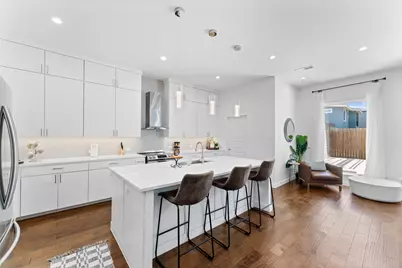 1526 Life Avenue, Dallas, TX 75212 - Photo 10