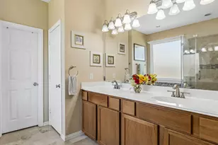 8410 Lexington Ct, Rowlett, TX 75089 - Photo 18