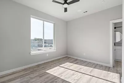 948 Corinth Street #3, Dallas, TX 75215 - Photo 22