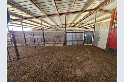 4109 Bramblett Road, Cleburne, TX 76031 - Photo 10