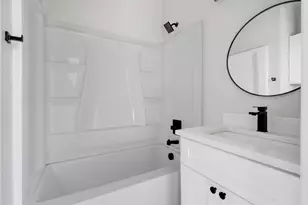 948 Corinth St, Dallas, TX 75215 - Photo 18