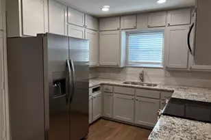 2401 S 26th St, Waco, TX 76706 - Photo 8