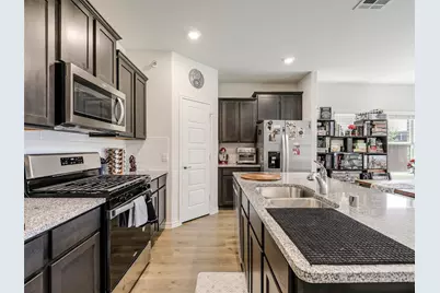 7429 Raynor Place, McKinney, TX 75071 - Photo 4