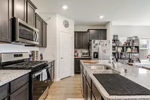 7429 Raynor Pl, McKinney, TX 75071 - Photo 4