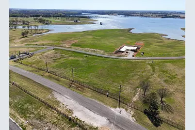 532 Lakeshore Terrace, Windom, TX 75492 - Photo 14