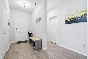 2502 Sunburst Dr, Glenn Heights, TX 75154 - Photo 2