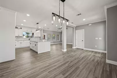 470 Elmwood Drive, Woodway, TX 76712 - Photo 2