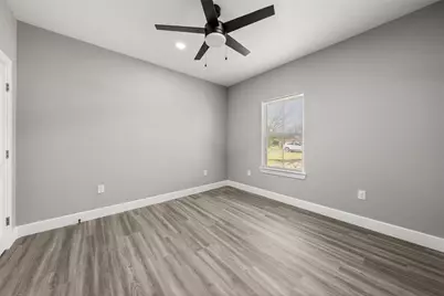 470 Elmwood Drive, Woodway, TX 76712 - Photo 16