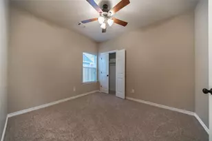 1030 W Gandy St, Denison, TX 75020 - Photo 16