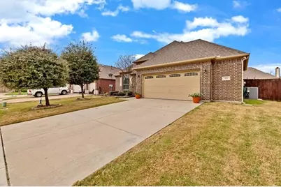 905 Cloudlock Drive, Saginaw, TX 76179 - Photo 4