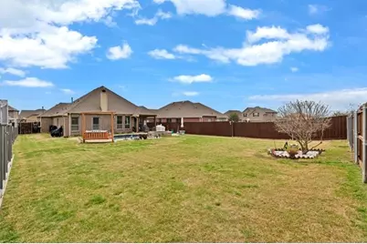 905 Cloudlock Drive, Saginaw, TX 76179 - Photo 24