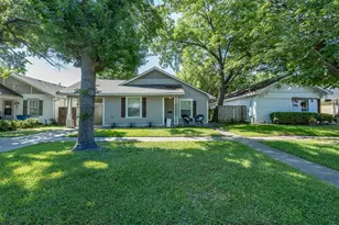 711 W Knox St, Ennis, TX 75119 - Photo 4
