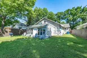 711 W Knox St, Ennis, TX 75119 - Photo 32