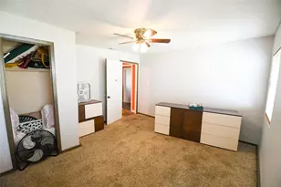 520 W Oak St, Gunter, TX 75058 - Photo 6