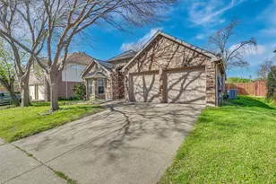 2733 Serena Ct, Garland, TX 75040 - Photo 2