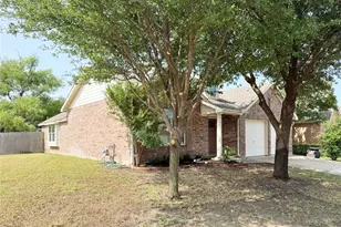 12109 Macaroon Ln, Fort Worth, TX 76244 - Photo 2