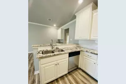 716 S Main Street #718, McGregor, TX 76657 - Photo 6