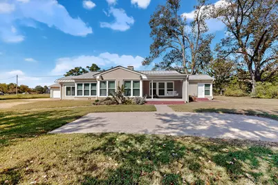 1800 W Frank Street, Grand Saline, TX 75140 - Photo 2